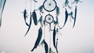 dreamcatcher-with-quote-high-resolution-wallpaper-1600x900